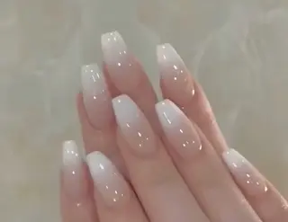 ネイル 高木 維麗絲のネイルデザイン