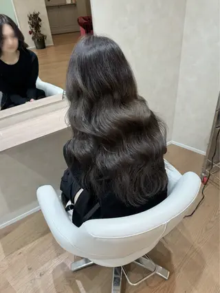 ロング 艶カラー /顔周り◎ 小川泰輝💍のヘアスタイル