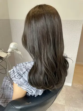 セミロング カラー 女性リピ90%🍨 🩷佐藤みずきのヘアスタイル