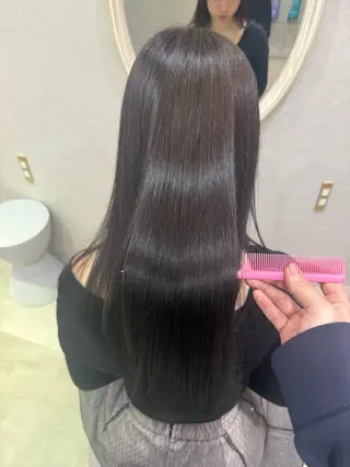 ロング ゆうな/艶髪/ 透明感カラーのヘアスタイル