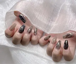 ネイル Lee Nailsのネイルデザイン