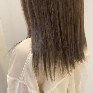 ミディアム しもかわ かほのヘアスタイル