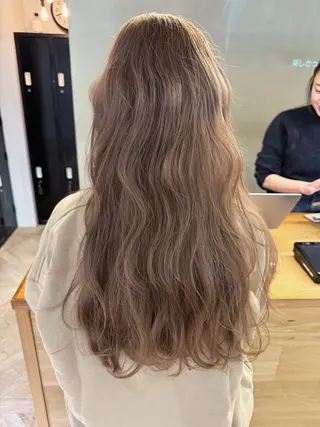 ロング カラー 名古屋レイヤーカット LORENハダのヘアスタイル