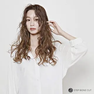 ロング ポルタカリーナサロン yukariのヘアスタイル