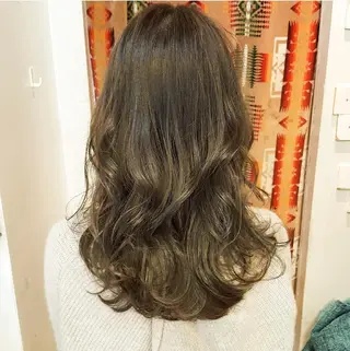 ロング カラー フリーランス所属・韓国ヘア レイヤー くびれヘアMATSUのヘアスタイル