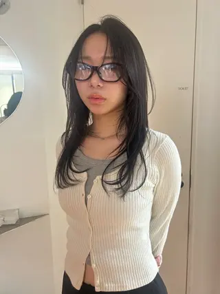 ロング カラー 萩原 ゆう菜のヘアスタイル