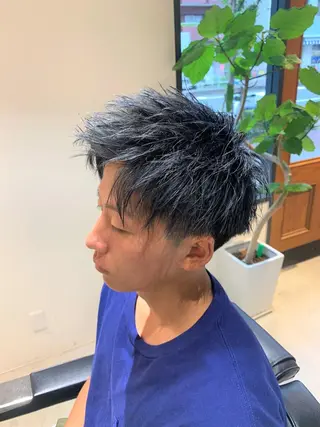 ショート カラー メンズ メンズ専門美容室QUONHEAL所属・岡田 昇輝のヘアスタイル