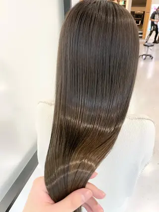 ロング カラー 岩戸 新のヘアスタイル