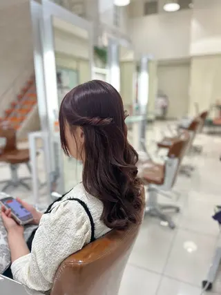 ヘアアレンジ 伊藤 萌加のヘアスタイル