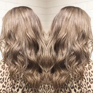 ロング カラー ヘアアレンジ 髪質改善×ハイトーン 中田啄也のヘアスタイル