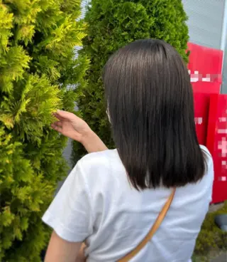 カラー SENA Rimのヘアスタイル