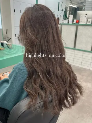 ロング Ⓜ︎iyu🌊/海外 風ハイライト特化のヘアスタイル