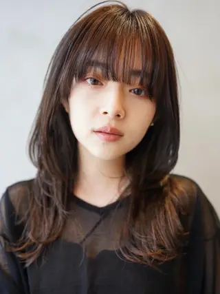 ロング カラー センターパート/ 暖色カラーayuのヘアスタイル