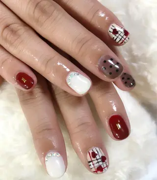 ネイル 中谷 亜佑美のネイルデザイン