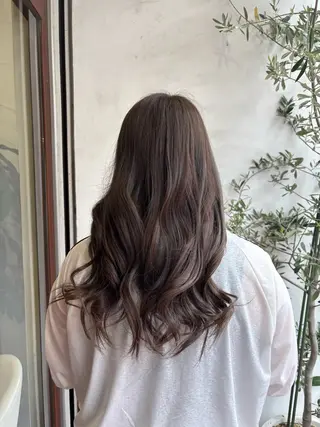 ロング カラー 倉澤 愛理のヘアスタイル