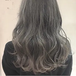 セミロング カラー 💚 nao💚のヘアスタイル