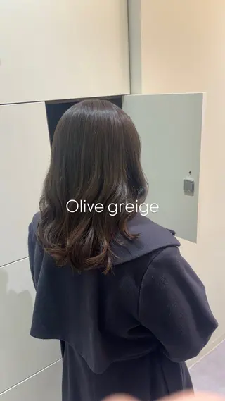 セミロング TinkerLip所属・レイヤー／ボブ／暗髪 透明感カラーChieのヘアスタイル