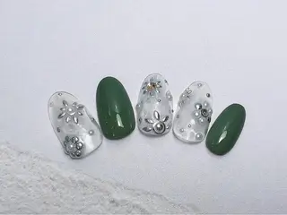 ショート カラー ネイル マツエク・マツパ illum hicariのネイルデザイン