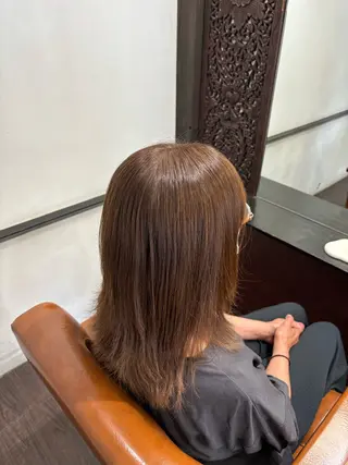 ミディアム カラー chouchou所属・本間友也/白髪ぼかし /ハイトーンのヘアスタイル