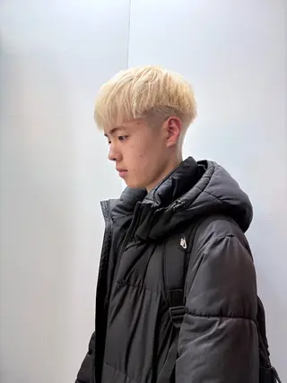 カラー メンズ 高明度ハイトーン× ショート/莉音🧤のヘアスタイル