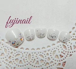 ネイル fujinail(バーバーフジノ)所属・藤野 智美のネイルデザイン