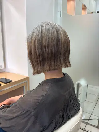 ショート 金井 美雪のヘアスタイル
