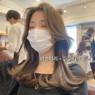 ミディアム カラー SALOWIN 新宿三丁目EAST所属・韓国レイヤー🇰🇷 layercut✂️のヘアスタイル