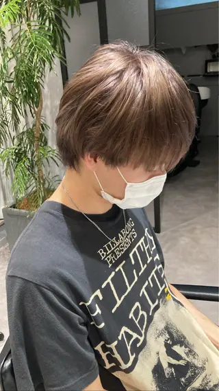 カラー HEDI所属・茨木 まひろのヘアスタイル