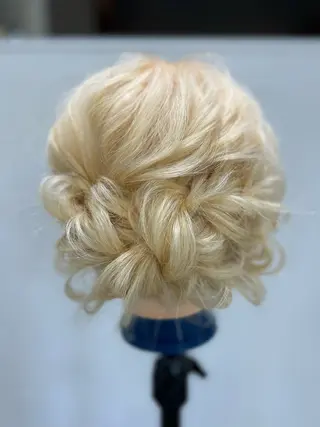 ロング ヘアアレンジ 🦄HITOMI 🦄MEMEのマツエク・マツパデザイン