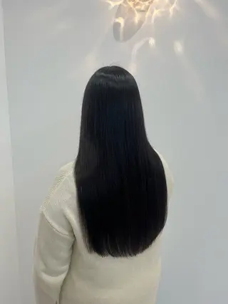 ロング u nagomiのヘアスタイル