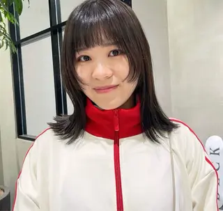 セミロング 神戸レイヤーカット 顔周り／骨格診断のヘアスタイル