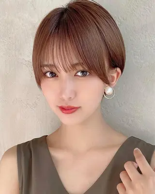ショート カラー 💍新宿ショート 💍岩田莉奈のヘアスタイル