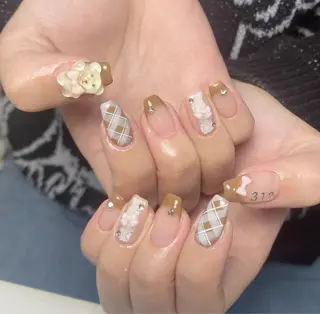 ネイル Tini ANA.CHUOのネイルデザイン