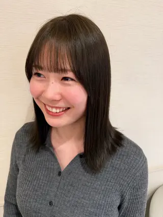 ミディアム 朴 鈴香のヘアスタイル