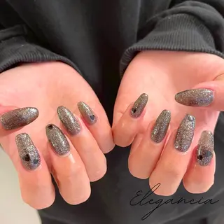 カラー ネイル Elegancia. Hiromiのネイルデザイン