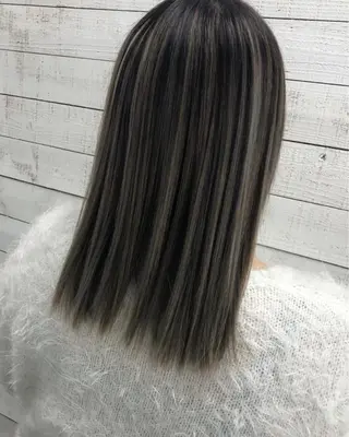 セミロング カラー パーマ ヘアアレンジ メンズ キッズ ネイル マツエク・マツパ 酸性ストレート 髪質改善大槻勇樹のヘアスタイル