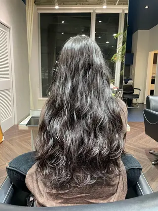 ロング パーマ レディースカット特化 ケンジのヘアスタイル