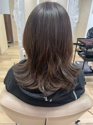 ミディアム カラー 高橋 香奈のヘアスタイル