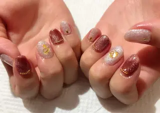 ネイル t. yoshizawaのネイルデザイン