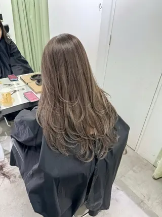 セミロング JUNYA 海外ガールヘアのヘアスタイル