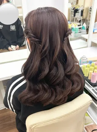 ロング YUMEYAKATA 五条店のヘアスタイル
