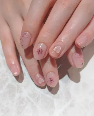 ネイル 會田 瑠衣のネイルデザイン