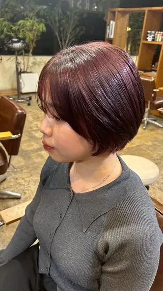 ショート カラー ROVERSI所属・植田 美咲のヘアスタイル