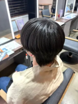 ショート 滝口 詩音のヘアスタイル