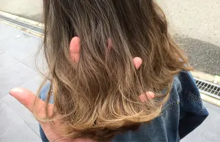 ミディアム カラー 🌈髪質改善カラーの 🌈坂本侑樹のヘアスタイル