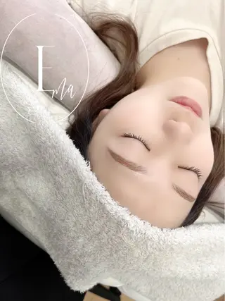 アイブロウ Ema所属・Ema/マツパ/マツ エク/眉/脱毛🌷のマツエク・マツパデザイン