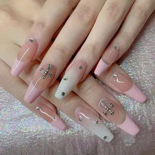 ネイル Queens ゲンのネイルデザイン