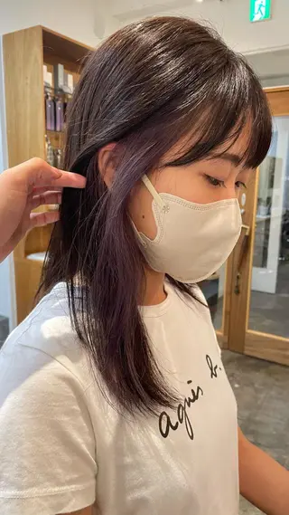 ミディアム オリーブカラー 長谷川のヘアスタイル