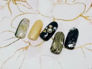 ネイル ティーエヌ 金山駅東口店のネイルデザイン