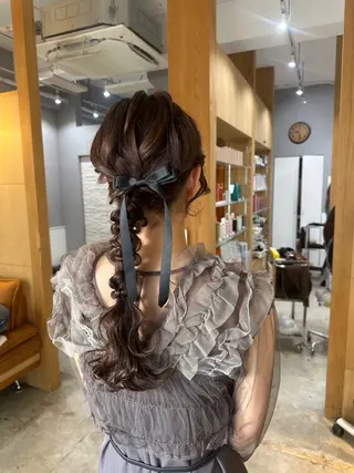 ミディアム miloc MOMOKAのヘアスタイル